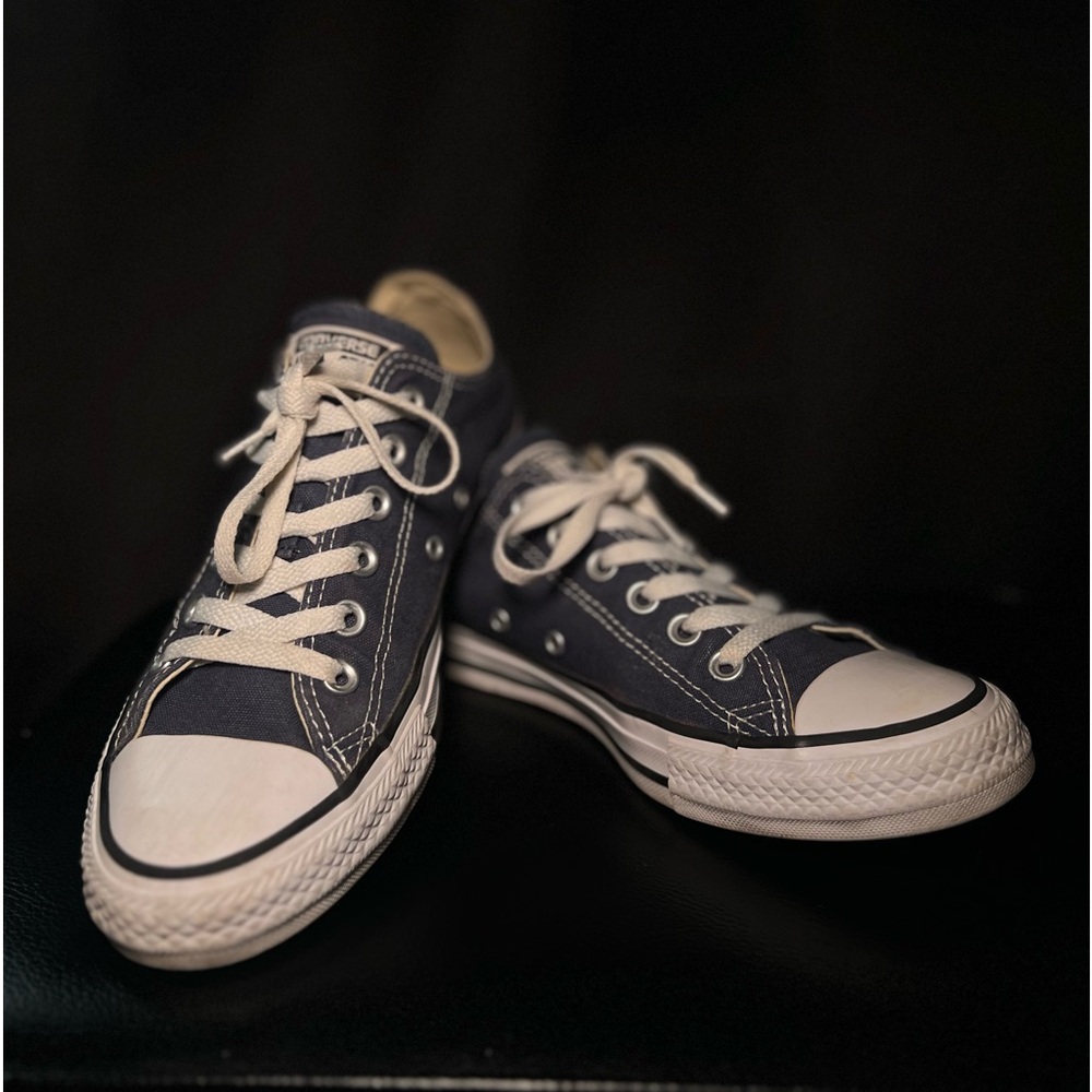 WOMENS NAVY BLUE CONVERSE